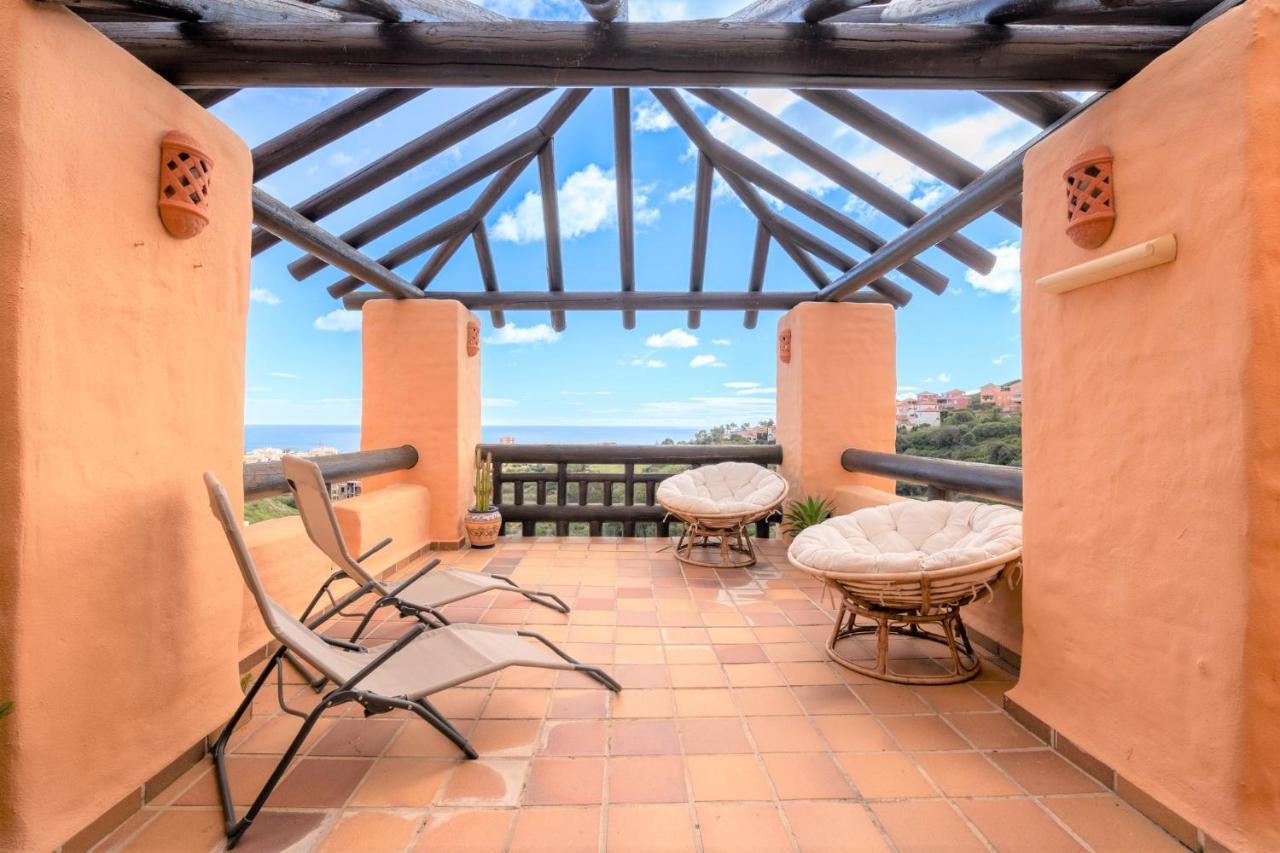 9 Penthouse With Amazing Sea Views, Close To Golf Manilva Duquesa المظهر الخارجي الصورة